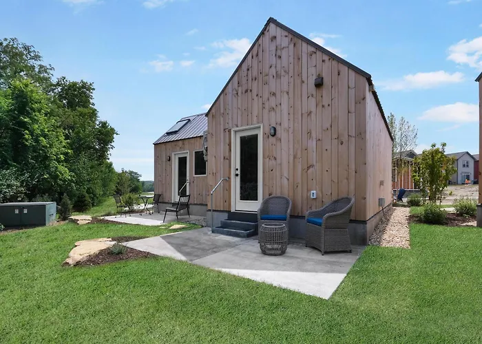 Bunkies- The Hold Holiday home