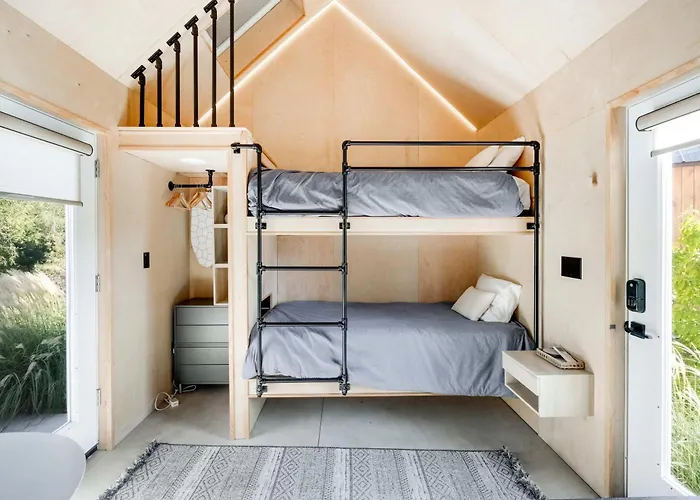 Bunkies- The Hold Holiday home Ottawa