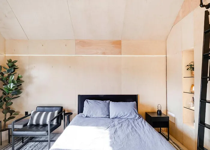 Bunkies- The Hold Holiday home Ottawa